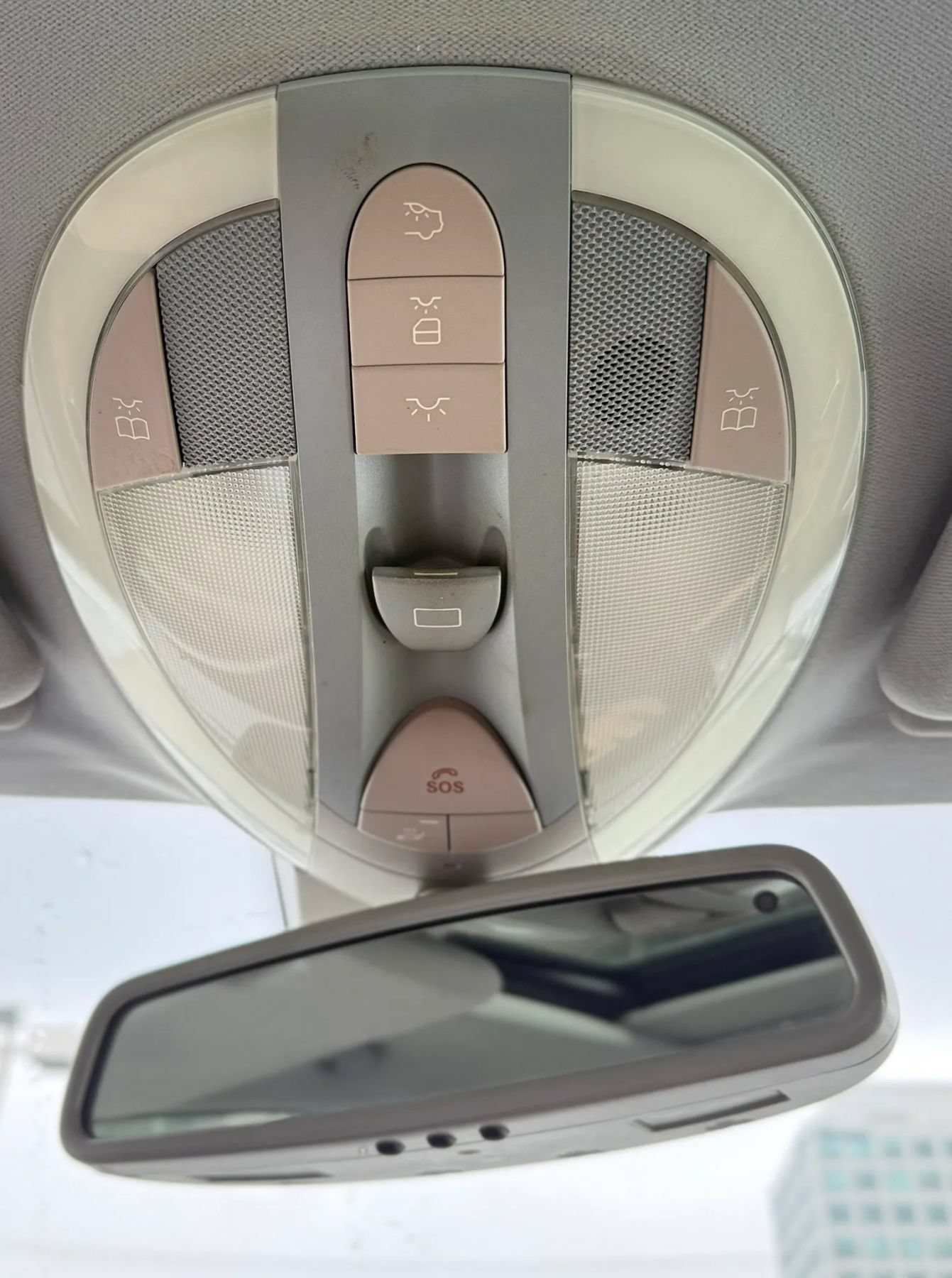 Used 2004 Mercedes-Benz E 320 Sedan image 19