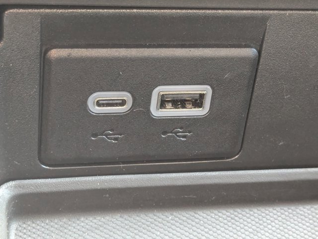 Used 2024 GMC Yukon Denali Ultimate image 29