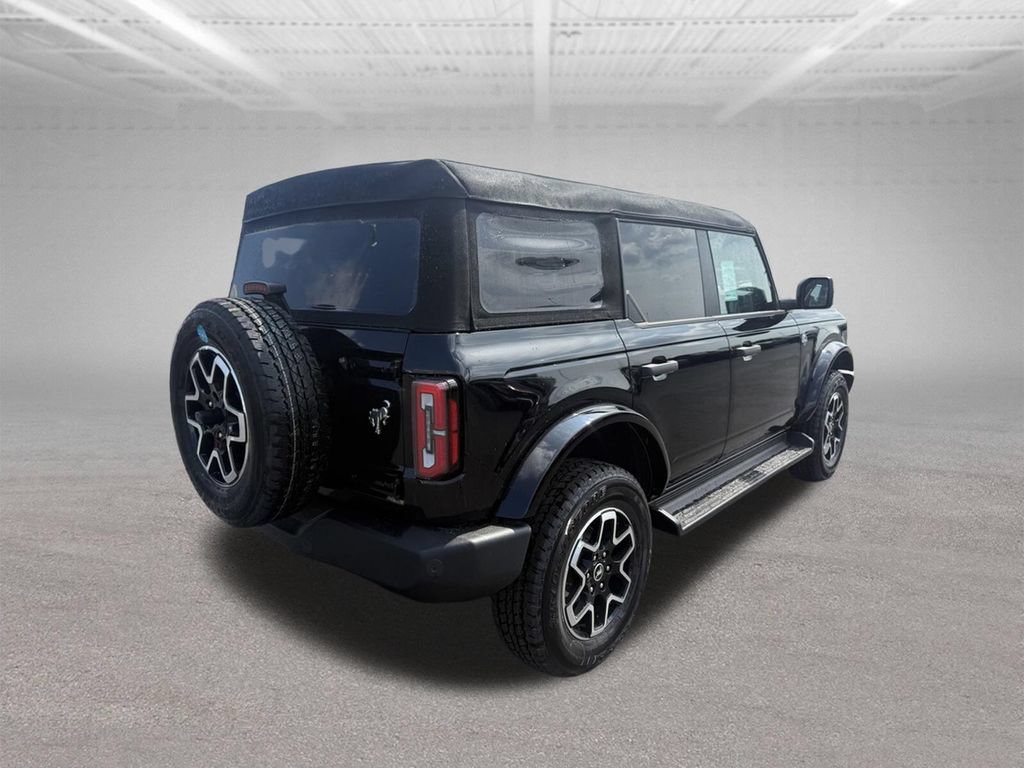 New 2026 Ford Bronco Outer Banks AWD/4WD image 3