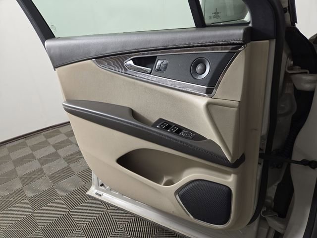 Used 2019 Lincoln Nautilus Reserve image 29