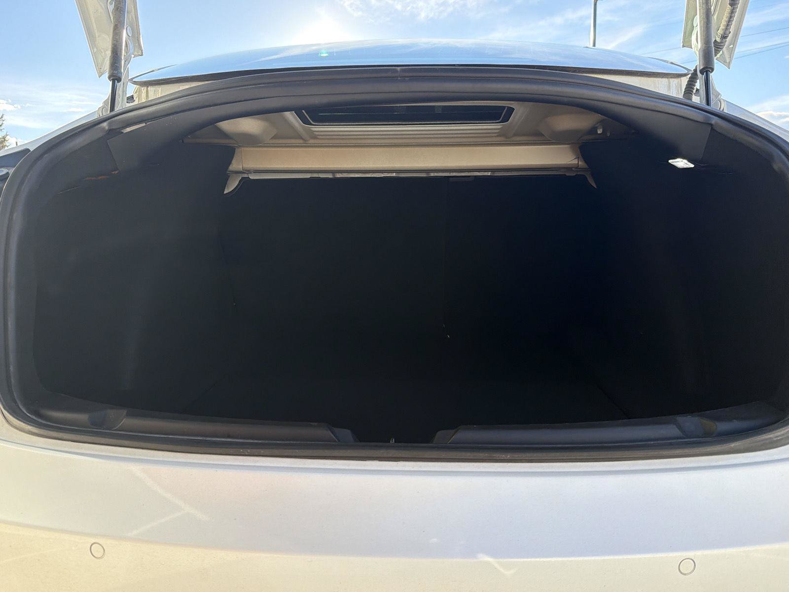 Used 2018 Tesla Model 3 Long Range RWD image 17