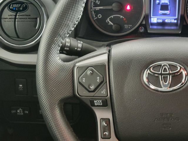 Used 2022 Toyota Tacoma TRD Sport w/ Technology Package image 27