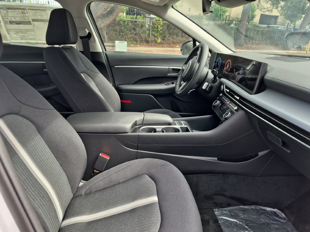 New 2026 Hyundai Sonata SEL FWD image 31