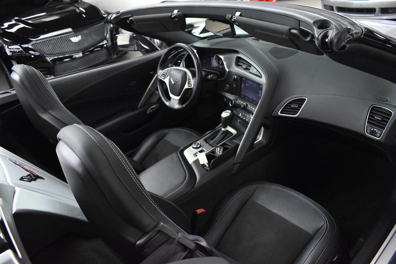 Used 2014 Chevrolet Corvette Stingray Convertible w/ 2LT Preferred Equipment Group image 27