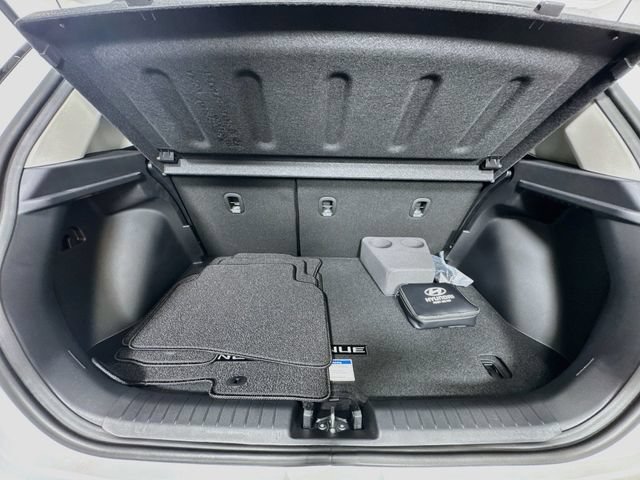 New 2026 Hyundai Venue SEL FWD image 27