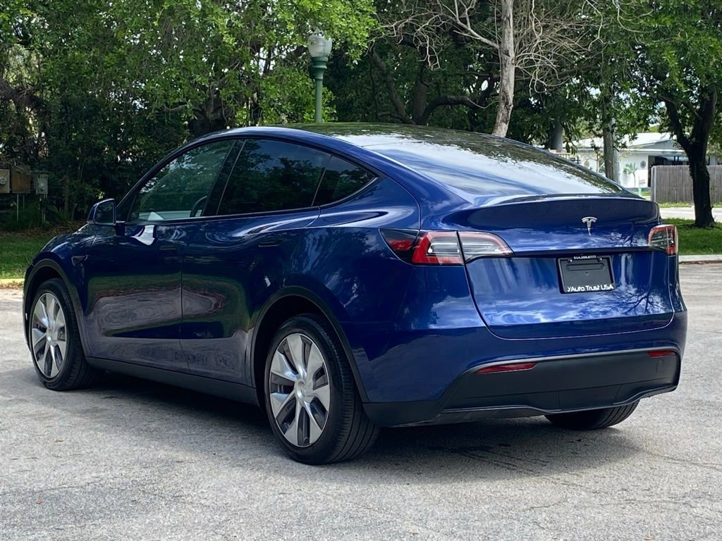 Used 2024 Tesla Model Y Long Range image 7
