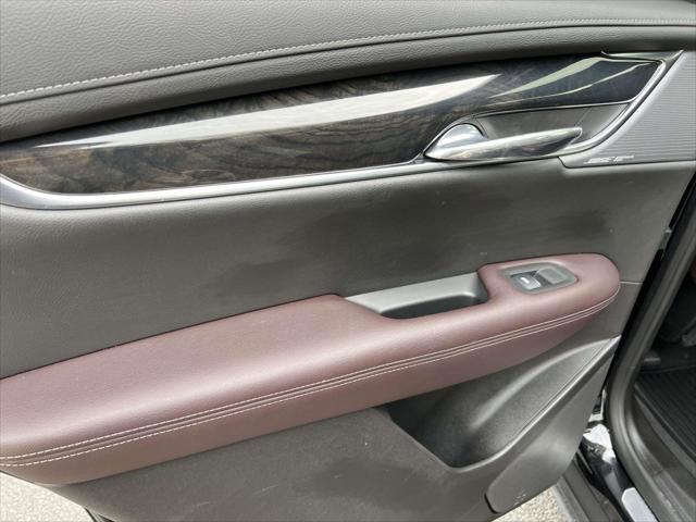 Used 2024 Cadillac XT6 Premium Luxury image 11