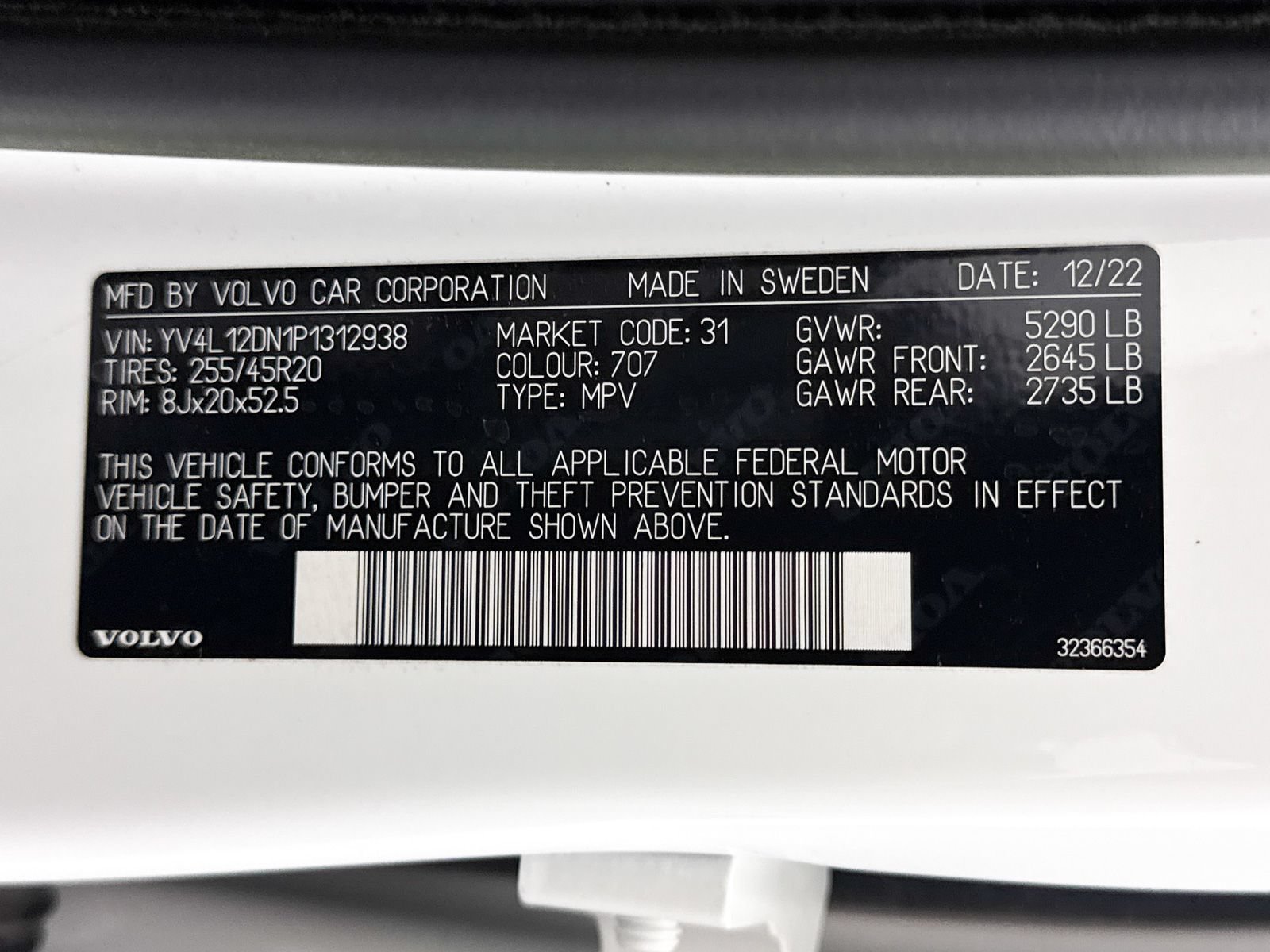 Used 2023 Volvo XC60 B5 Plus w/ Protection Package Premier FWD image 38