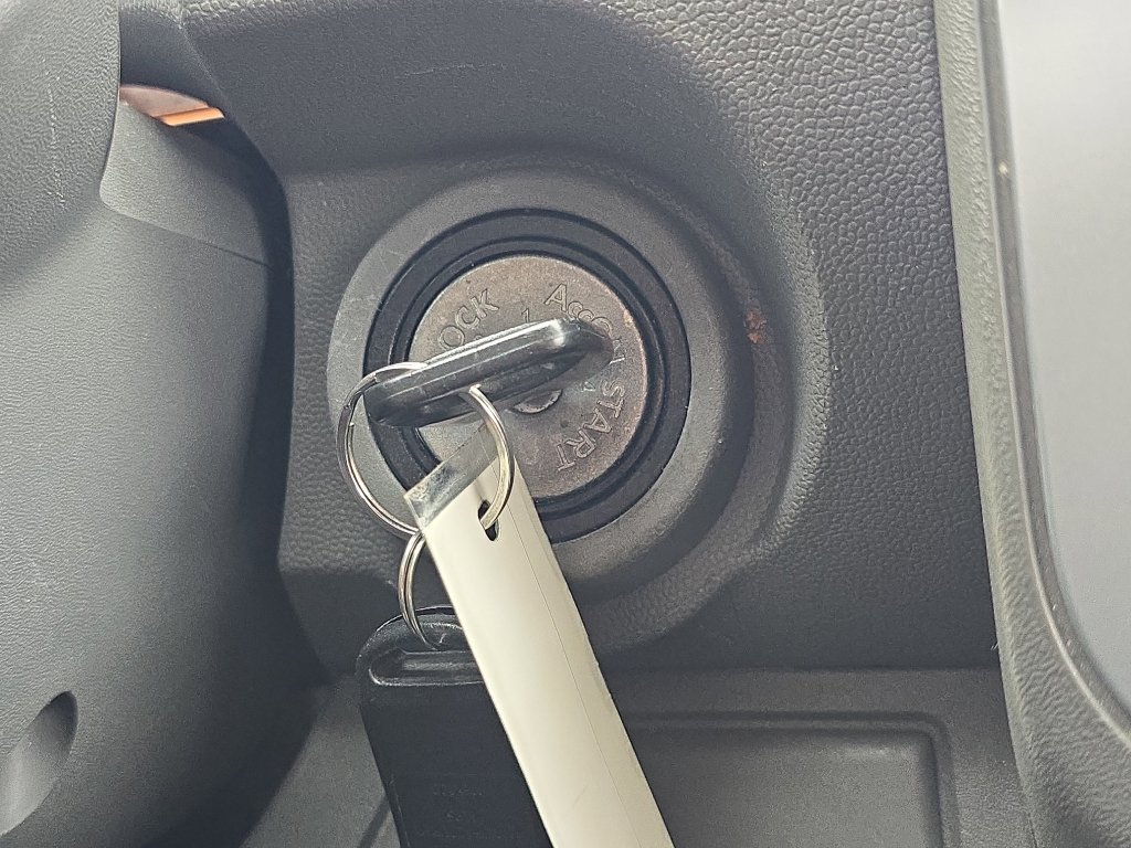 Used 2016 Nissan Frontier SV w/ SV Value Truck Package image 27