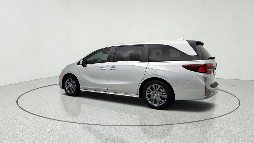 Used 2026 Honda Odyssey Touring image 7