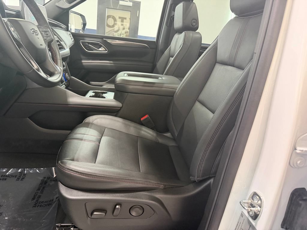 Used 2023 Chevrolet Tahoe RST w/ Luxury Package AWD/4WD image 29