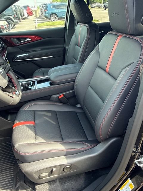 New 2026 Chevrolet Traverse RS w/ LPO, Floor Liner Package AWD/4WD image 18