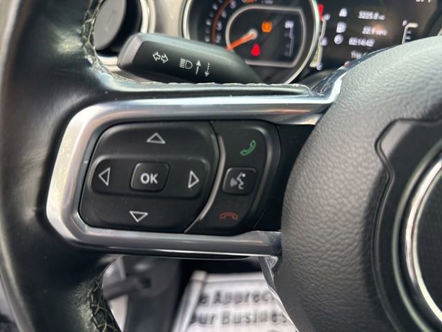 Used 2020 Jeep Wrangler Unlimited Sahara AWD/4WD image 12