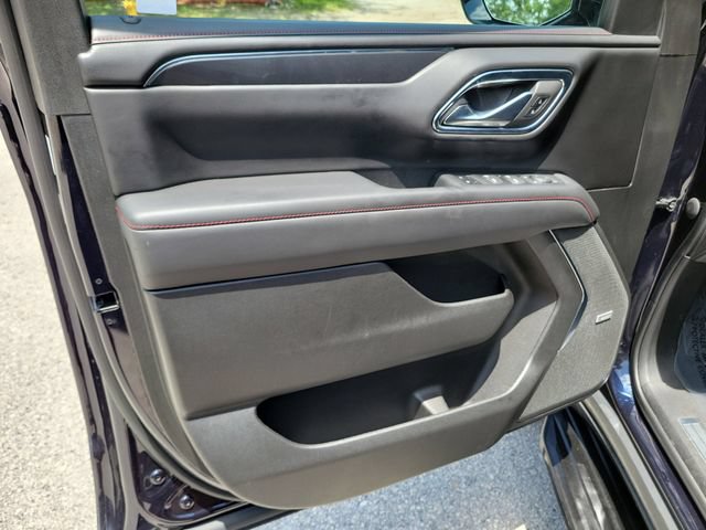 Used 2023 Chevrolet Tahoe RST w/ Luxury Package RWD image 21