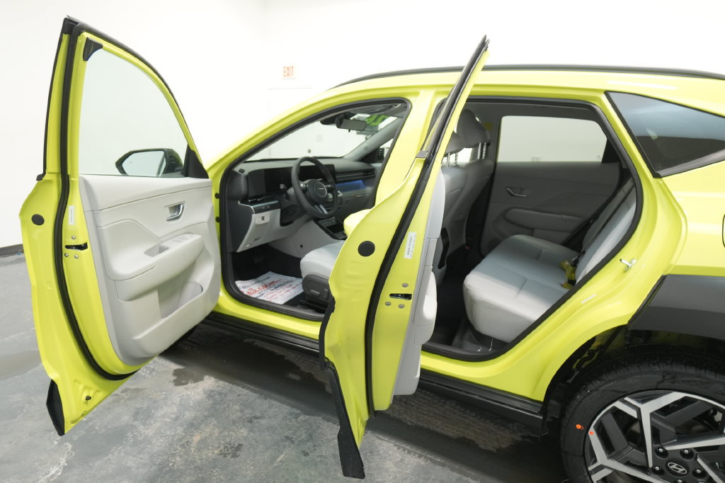 New 2026 Hyundai Kona SEL Premium AWD/4WD image 23