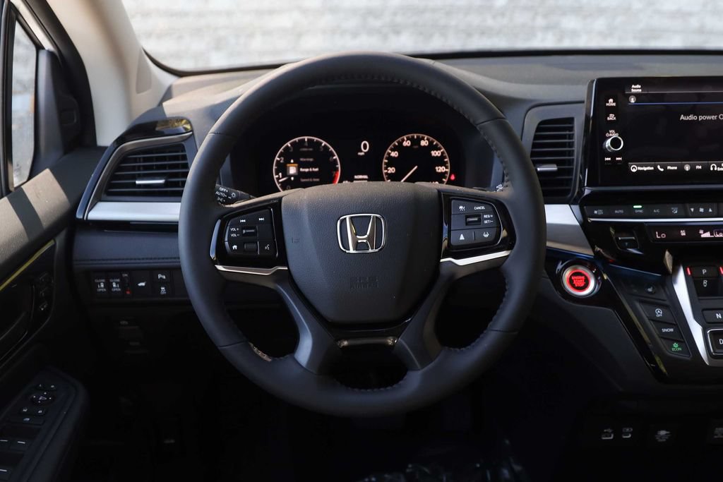 New 2026 Honda Odyssey Touring image 12