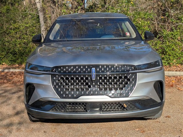 Used 2024 Lincoln Nautilus Premier image 9