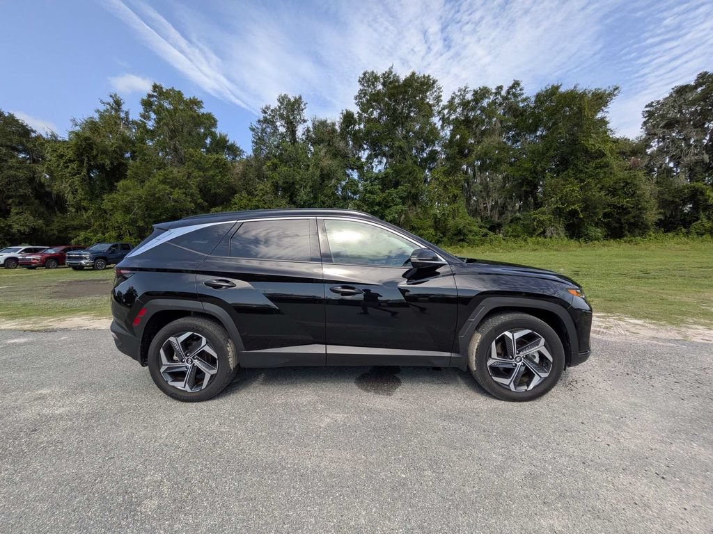 Used 2024 Hyundai Tucson Limited AWD/4WD image 2