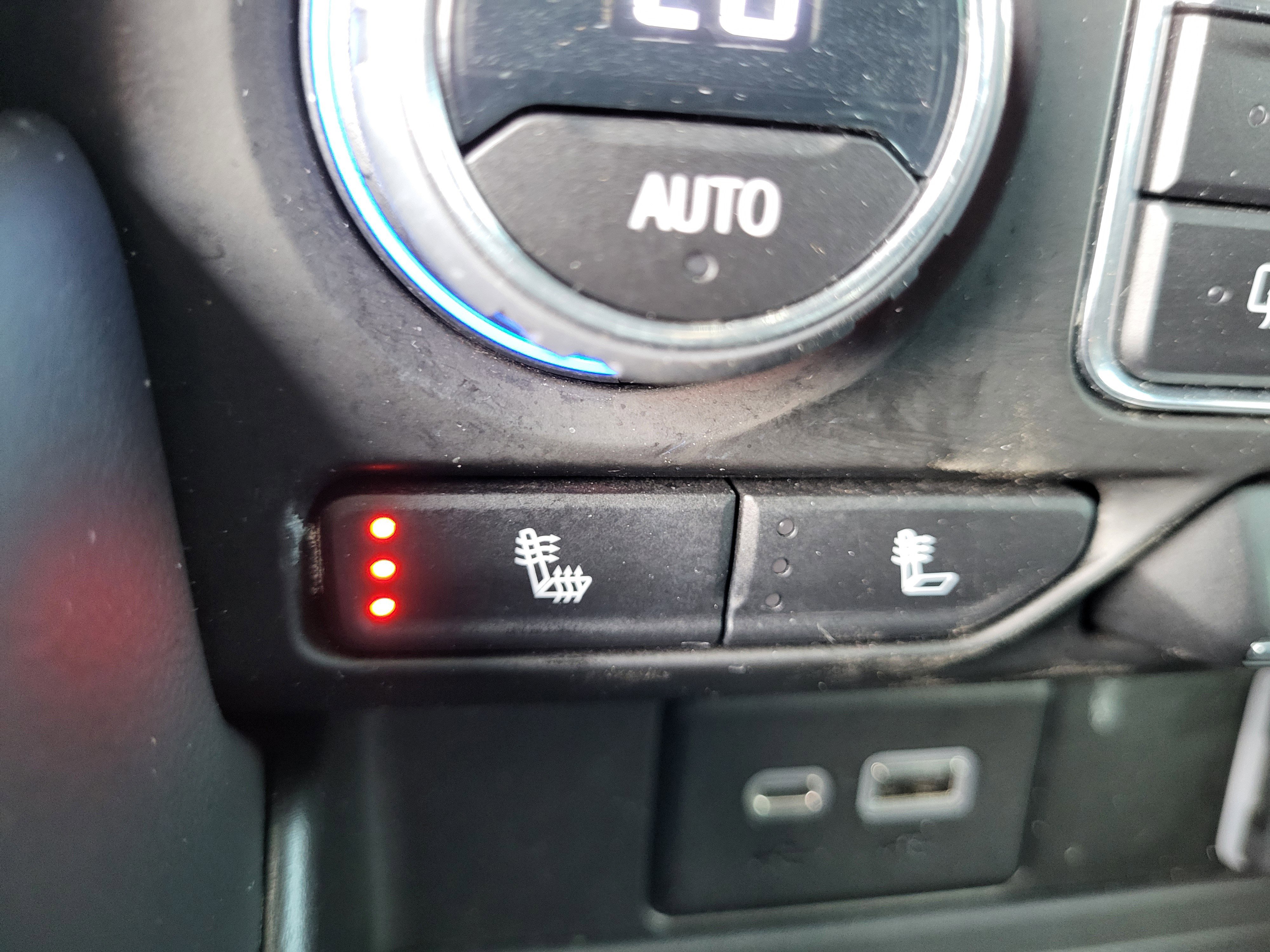 Certified 2023 Chevrolet Tahoe Z71 w/ Luxury Package image 29