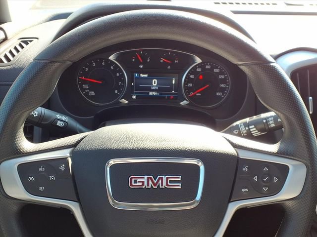 Used 2024 GMC Terrain SLE w/ Driver Convenience Package image 11