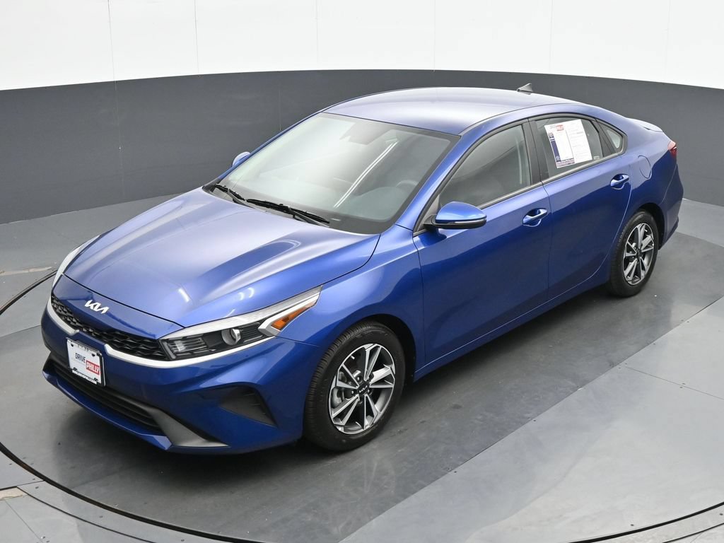 Used 2023 Kia Forte LXS w/ LXS Technology Package FWD image 19