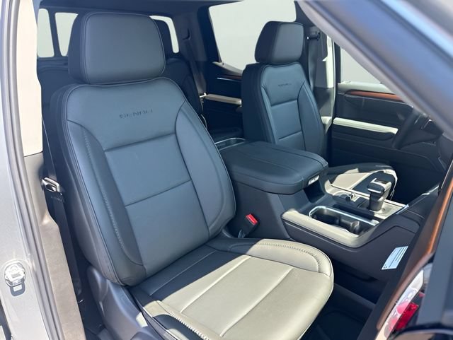Used 2026 GMC Sierra 1500 Denali w/ Technology Package AWD/4WD image 14