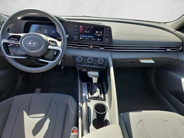 New 2026 Hyundai Elantra SE image 15