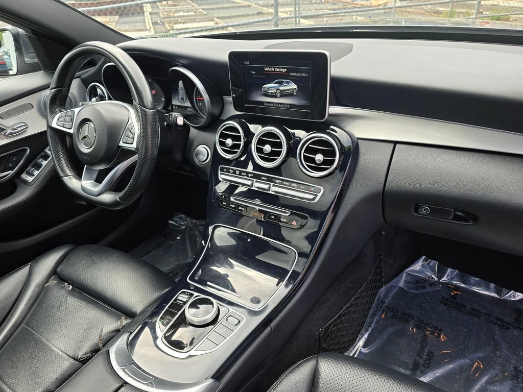 Used 2018 Mercedes-Benz C 300 4MATIC Sedan image 10