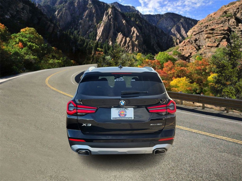Used 2022 BMW X3 xDrive30i w/ Premium Package 2 image 4