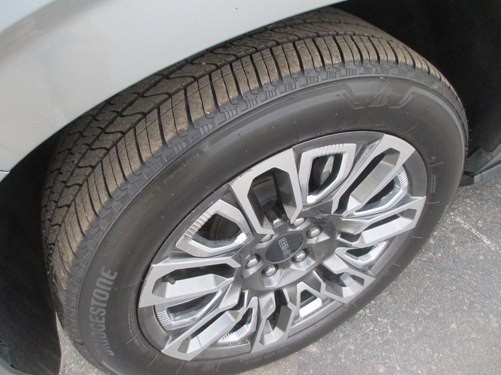 Certified 2023 GMC Yukon XL Denali Ultimate image 12