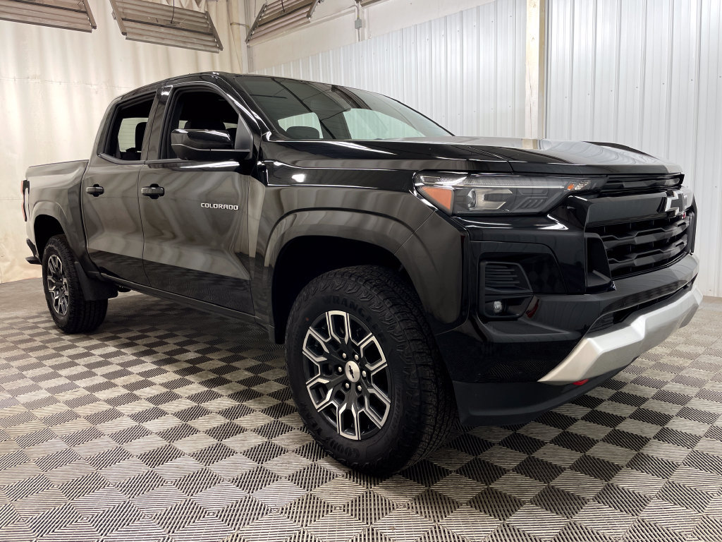 Certified 2024 Chevrolet Colorado Z71 w/ Z71 Convenience Package 2 AWD/4WD image 49