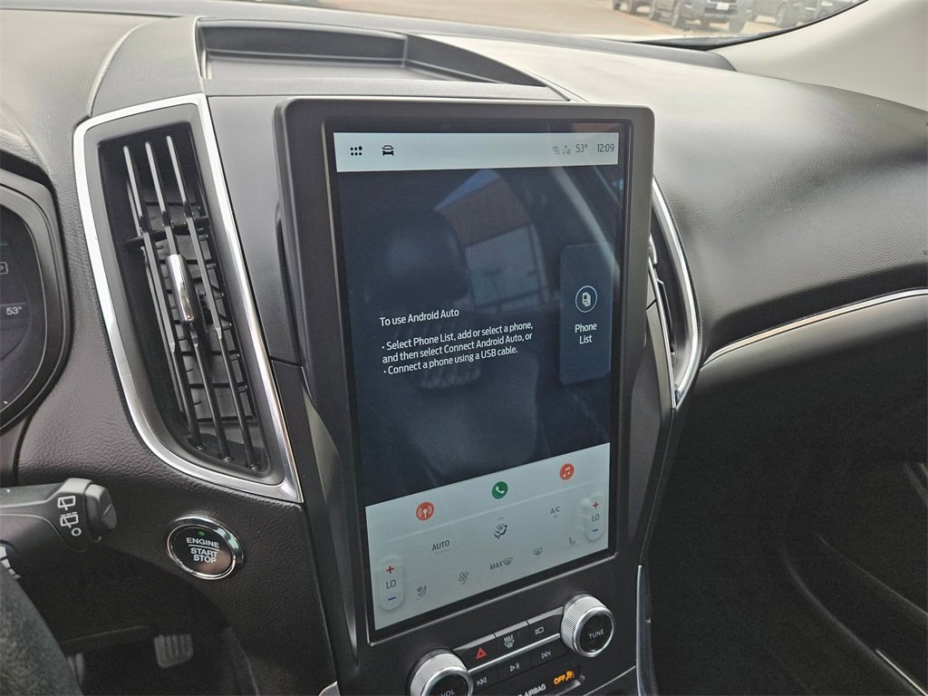 Used 2024 Ford Edge Titanium image 22