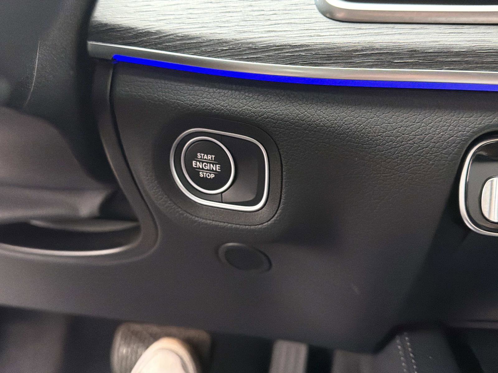 Certified 2025 Mercedes-Benz GLE 450e 4MATIC image 26