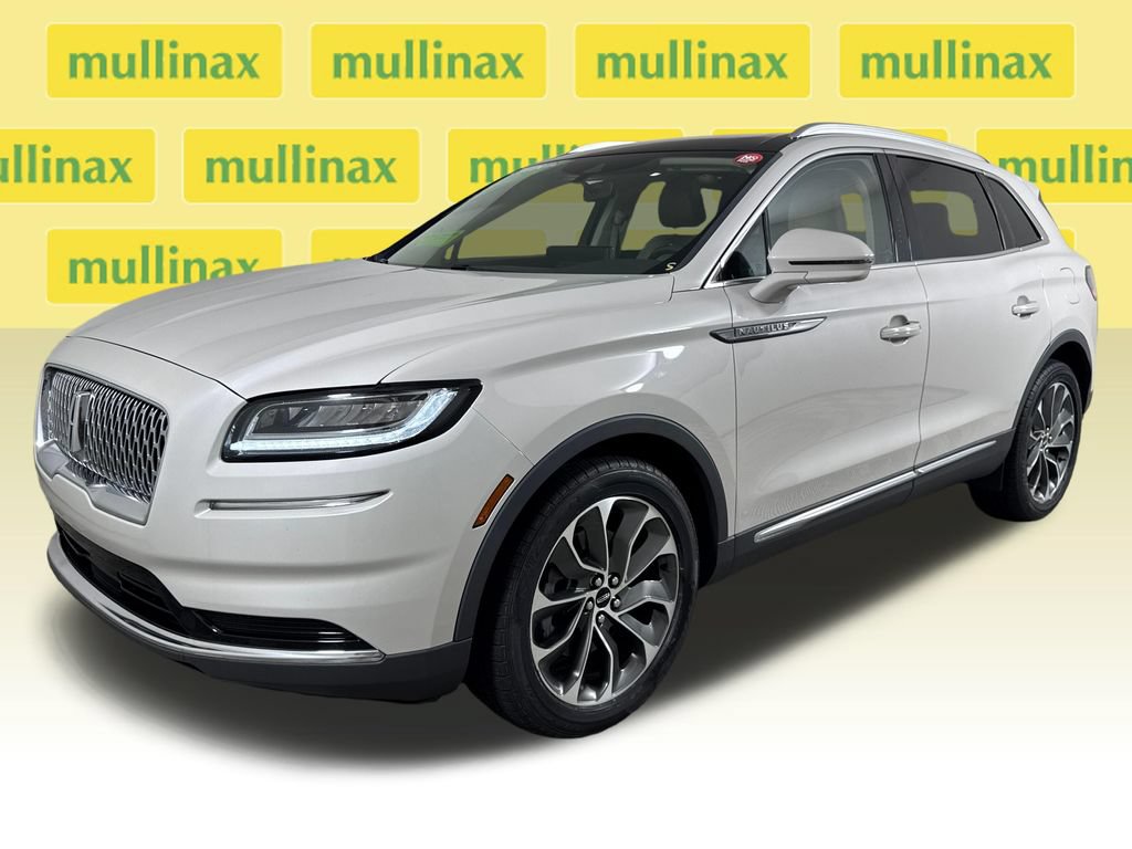 Used 2022 Lincoln Nautilus Reserve FWD image 13