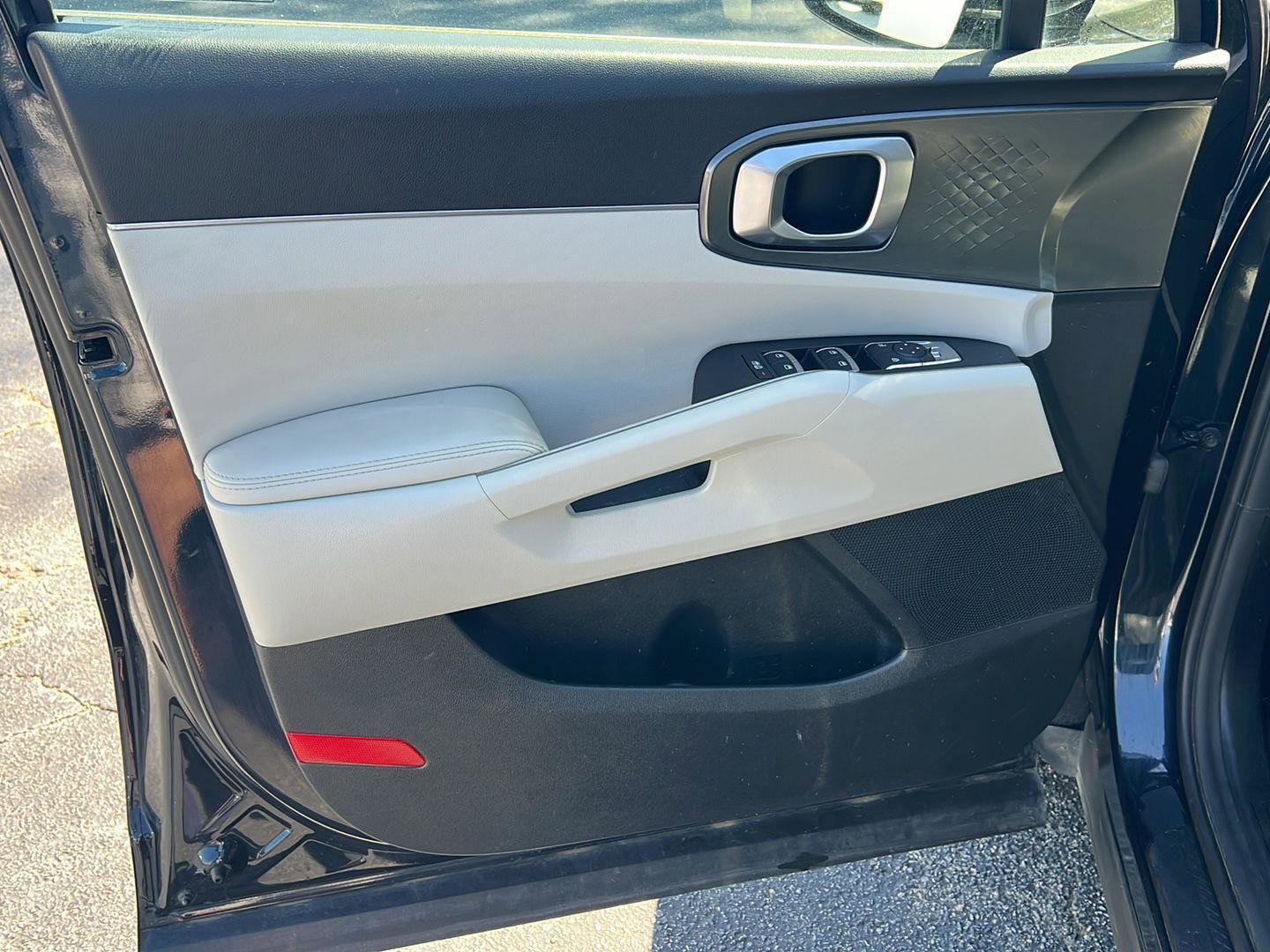 Used 2021 Kia Sorento S image 17