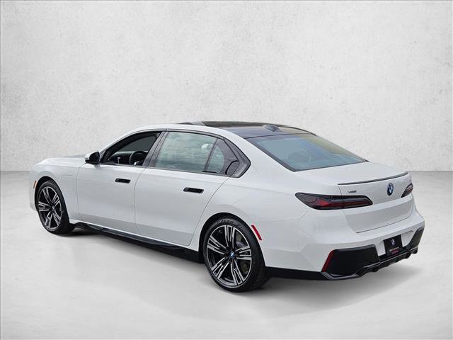Used 2026 BMW 750e xDrive image 9