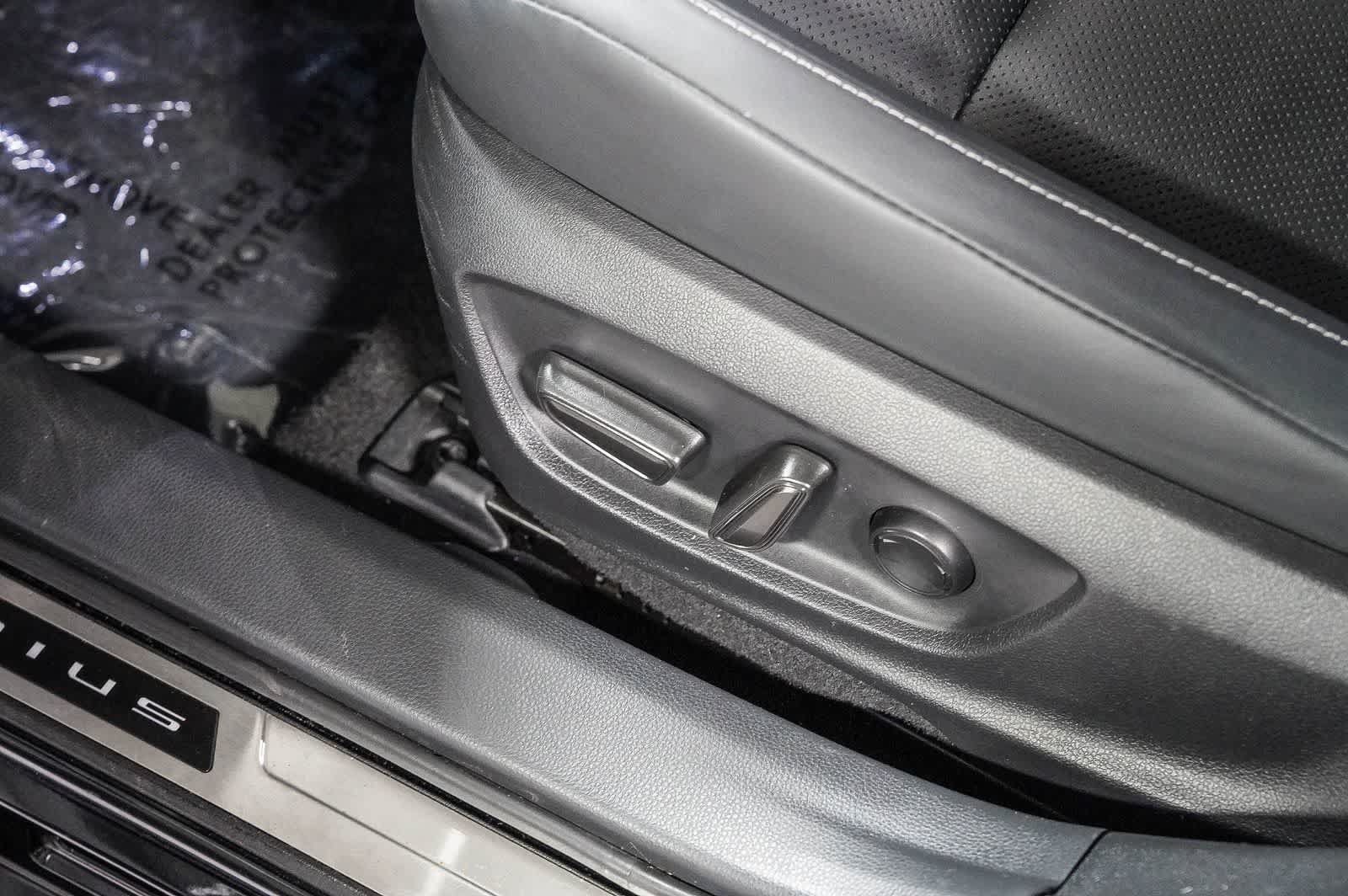 Certified 2023 Toyota Prius XLE FWD image 23