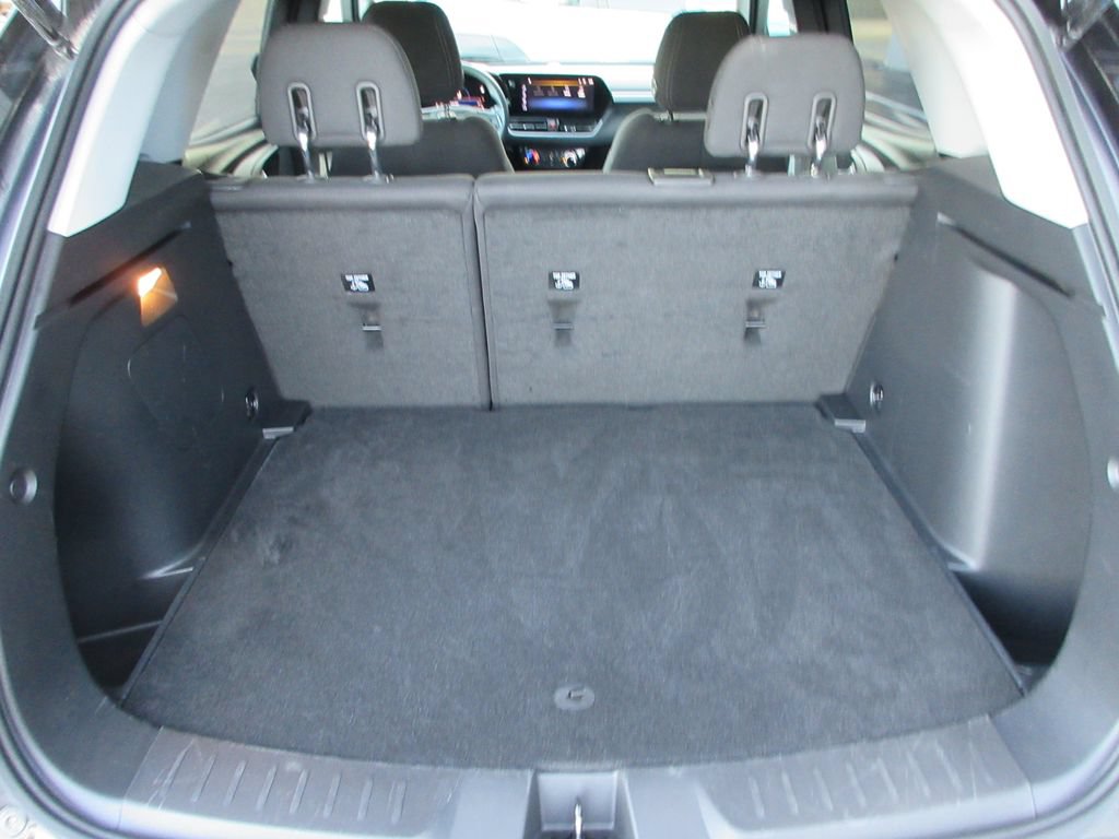 Certified 2025 Chevrolet TrailBlazer LT FWD image 12