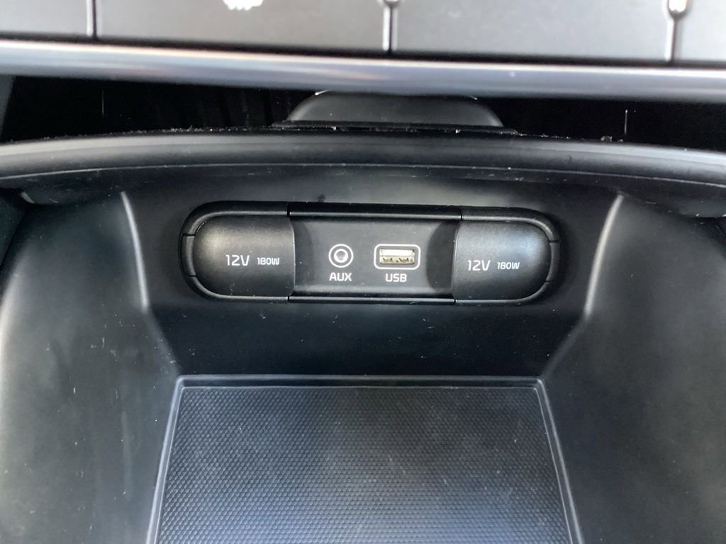 Used 2020 Kia Sorento S image 24