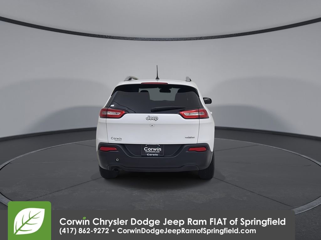 Used 2018 Jeep Cherokee Latitude w/ Cold Weather Group image 13