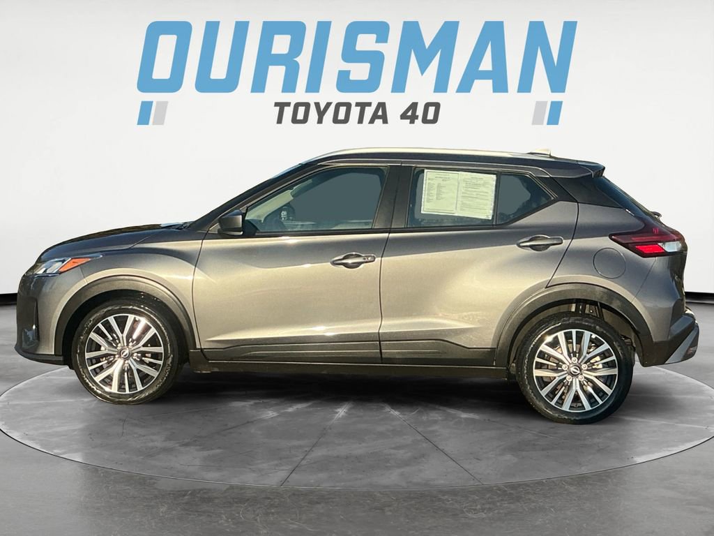 Used 2024 Nissan Kicks SV image 4