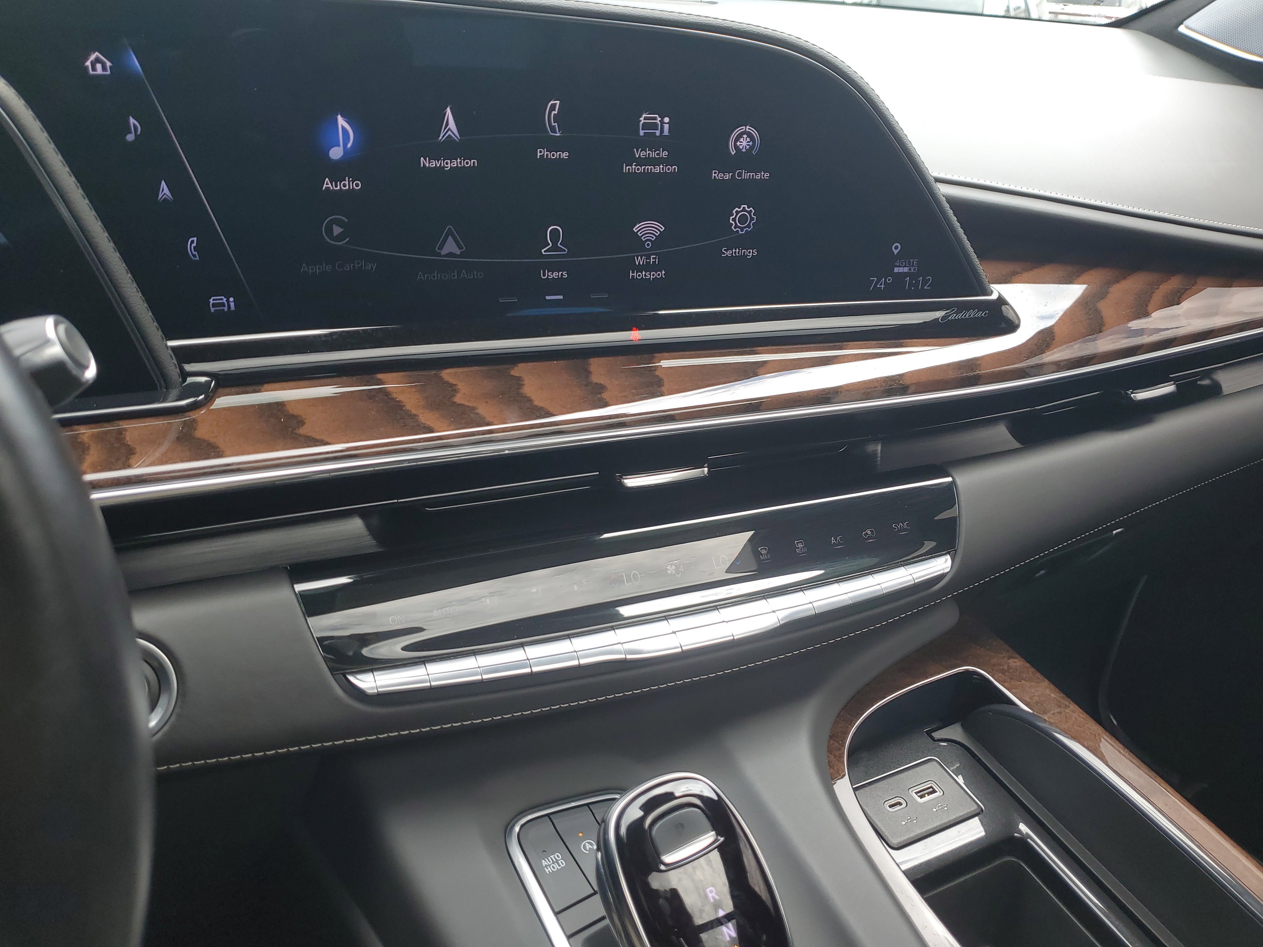 Used 2022 Cadillac Escalade ESV Sport Platinum w/ LPO, ONYX Package image 28