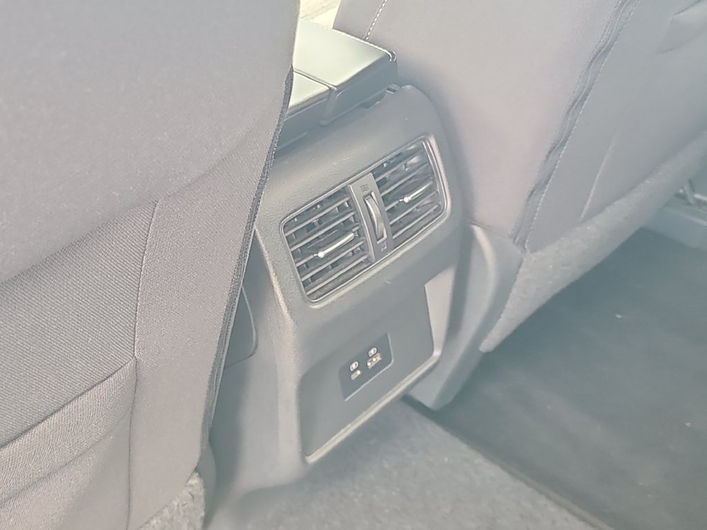 Certified 2021 Nissan Rogue SV FWD image 18