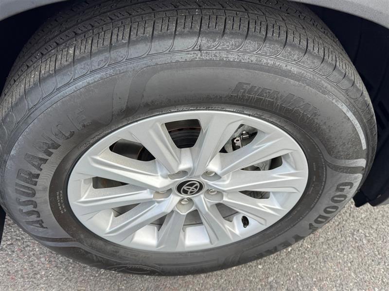 Used 2024 Toyota Grand Highlander XLE image 26