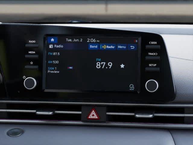 Certified 2025 Hyundai Elantra Sport FWD image 11