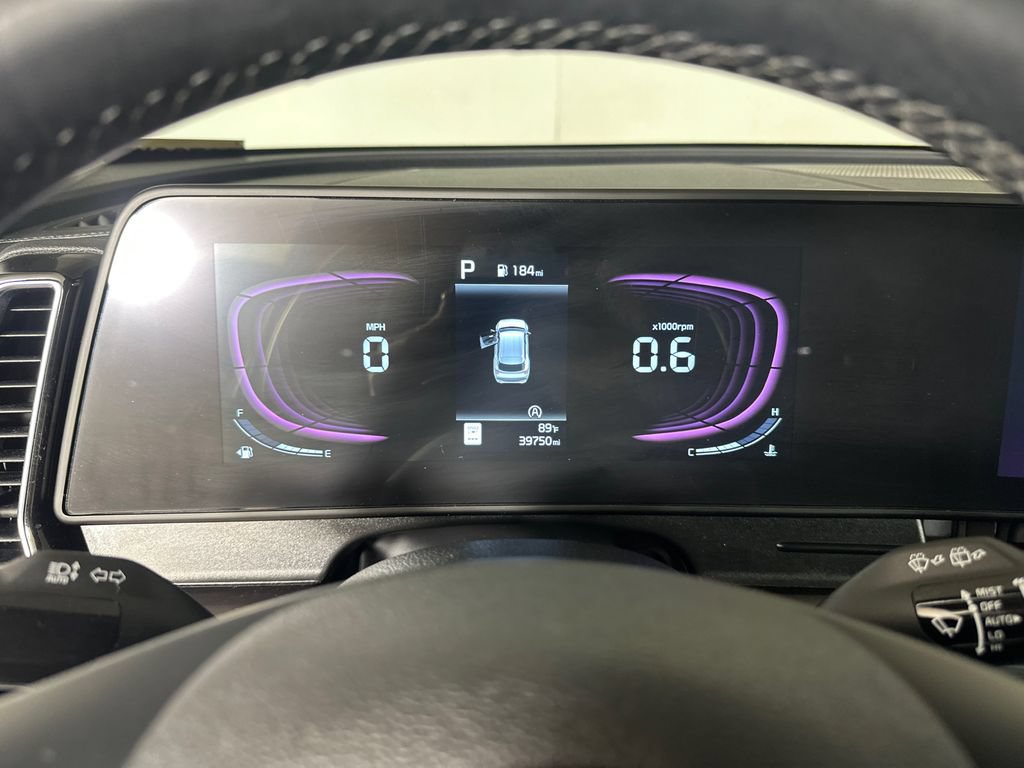Used 2025 Kia Sportage EX FWD image 26