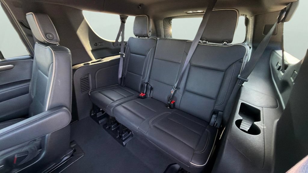Certified 2025 Chevrolet Suburban Premier AWD/4WD image 28