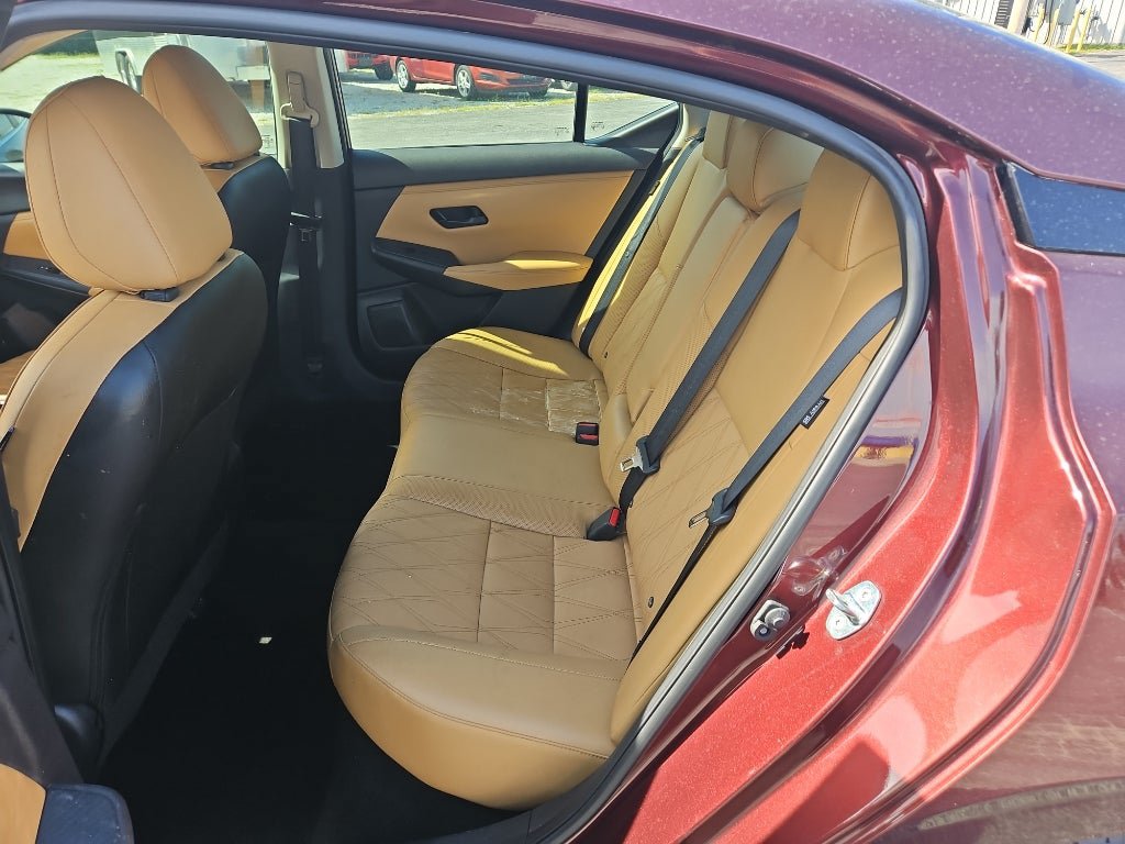 Used 2024 Nissan Sentra SV w/ SV Premium Package FWD image 6