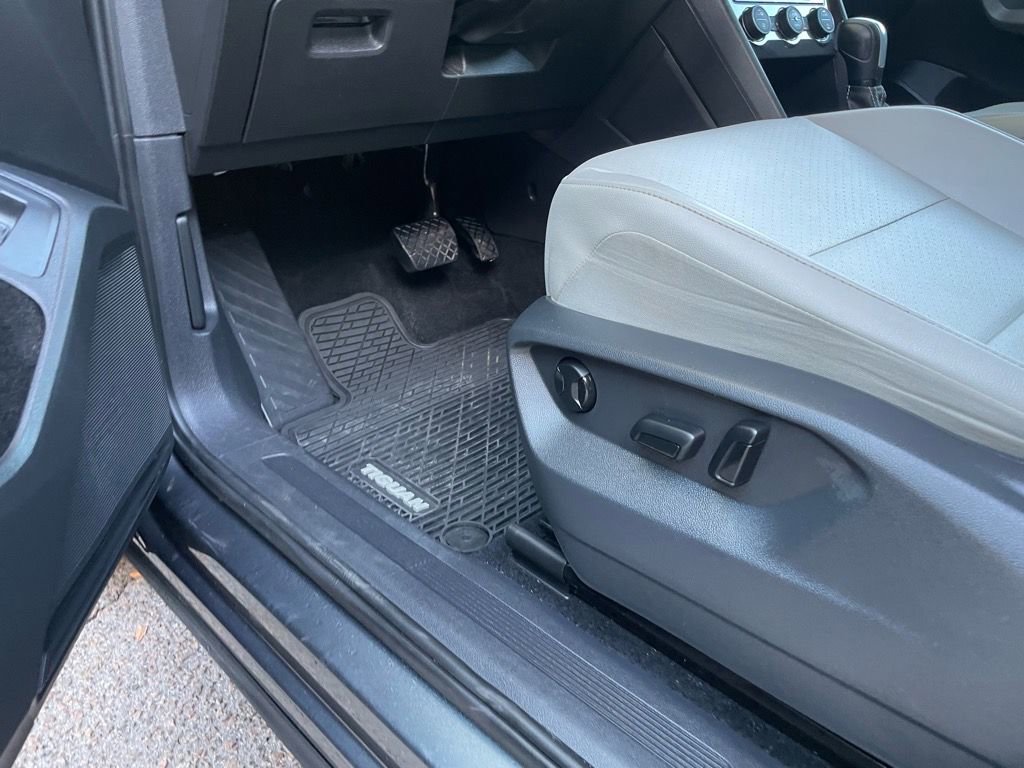 Used 2021 Volkswagen Tiguan SEL image 22