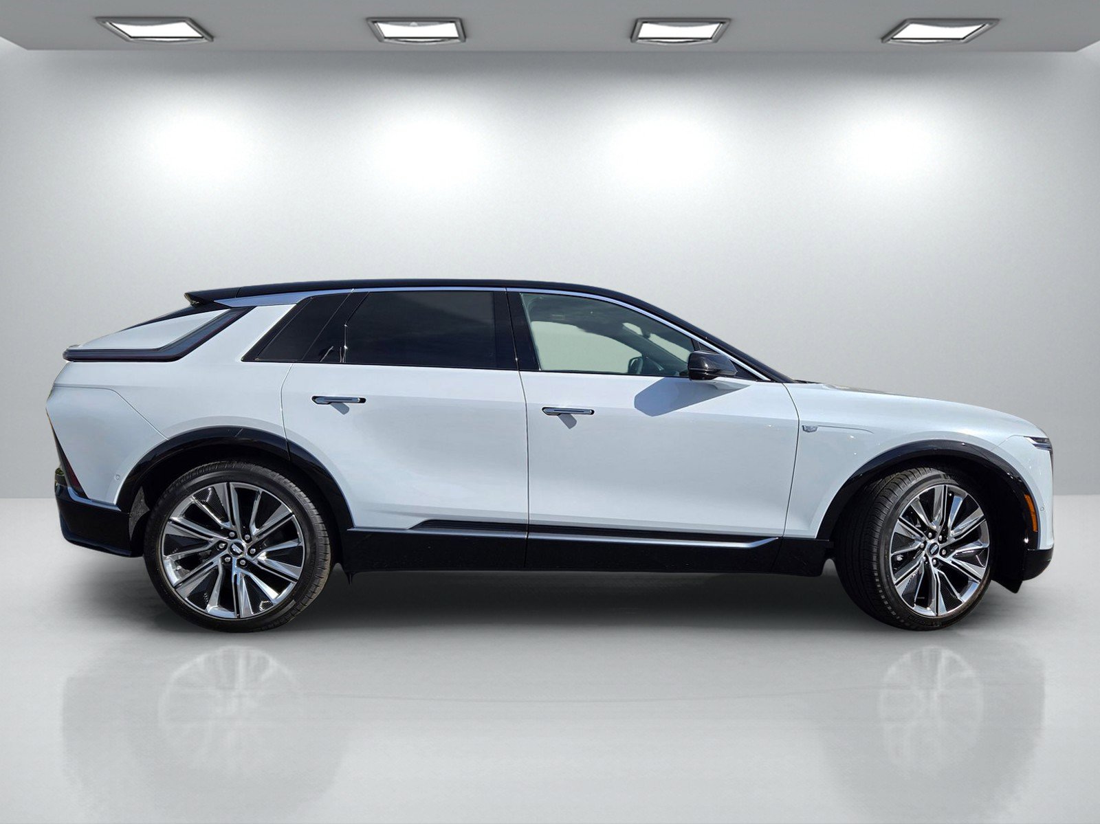 New 2026 Cadillac Lyriq Signature Luxury w/ Nappa Leather Package image 3